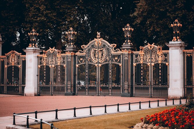 Royal Tour W/ Buckingham Palace Tickets – Semi-Private 8ppl Max