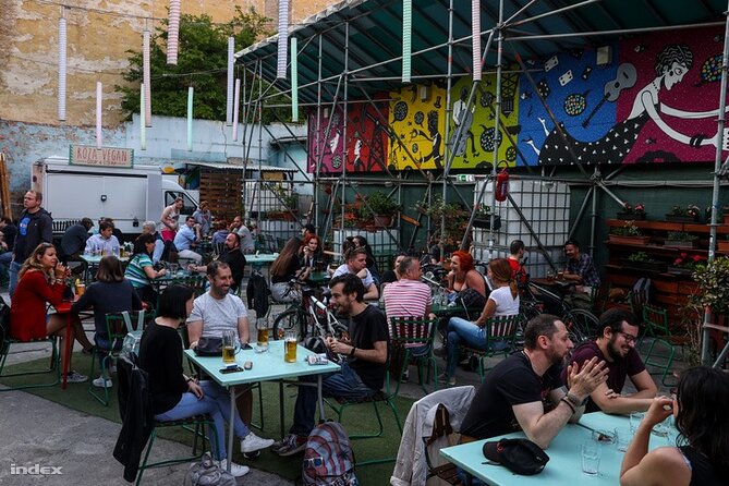 Ruin Bars Tour (Culture, History, and Drinks) PROMO PRICE - Exploring Cultural Insights and History