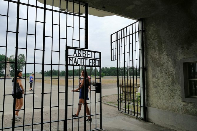 Sachsenhausen Concentration Camp Memorial – Private Tour With Public Transport