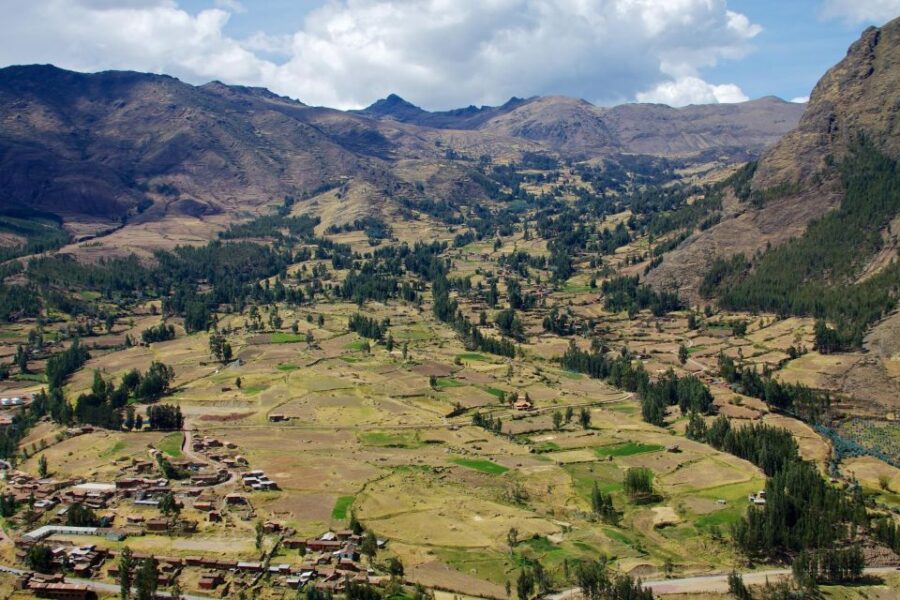 Sacred Valley Tour From Ollantaytambo to Cusco
