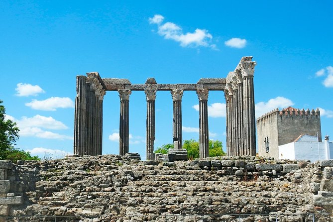 Safe Private Tour – Évora & Almendres Cromlech