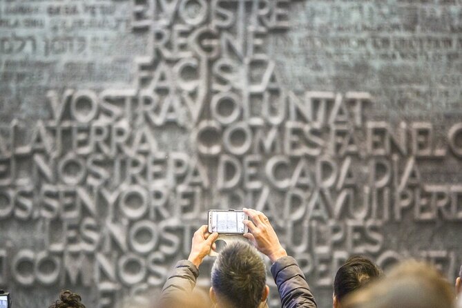 Sagrada Familia Guided Tour With a German-Speaking Guide