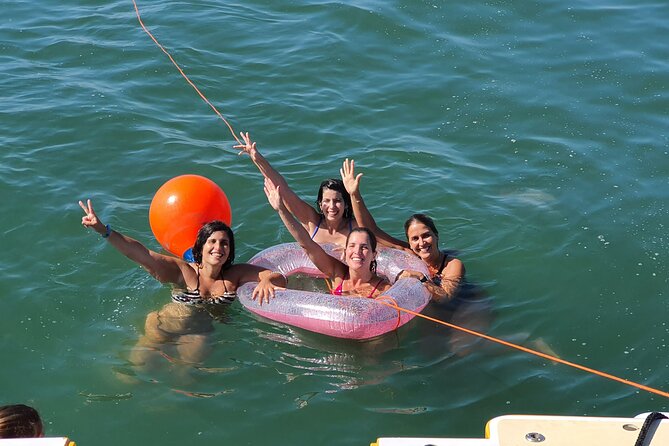 Sailing With Alf and Rita on a Private Boat Tour in Lisbon - Inclusions and Features