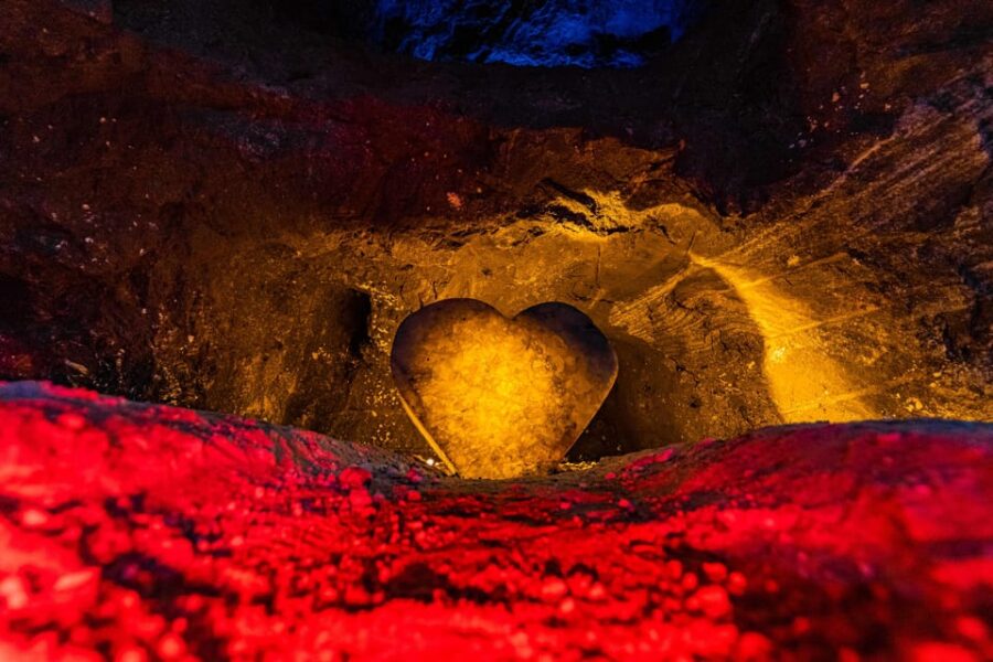 SALT MINE TOUR NEMOCÓN