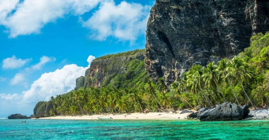 Samana: Fronton & Madame Beach Tour Las Galeras
