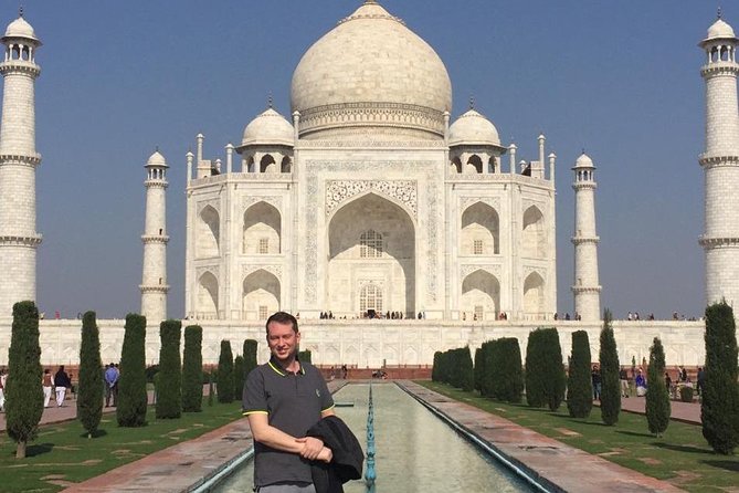 Same Day Taj Mahal Sunrise and Agra Fort Tour From Delhi by Car: All Inclusive