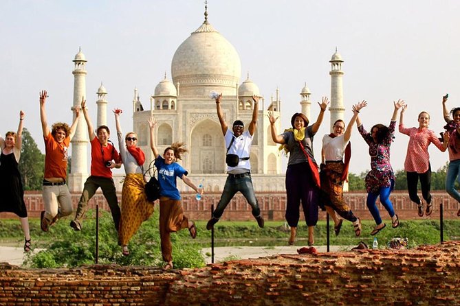 Same Day Taj Mahal Tour by Gatimaan Train From Delhi With SUV Cars