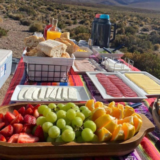 San Pedro De Atacama: Rainbow Valley & Hierbas Buenas Tour