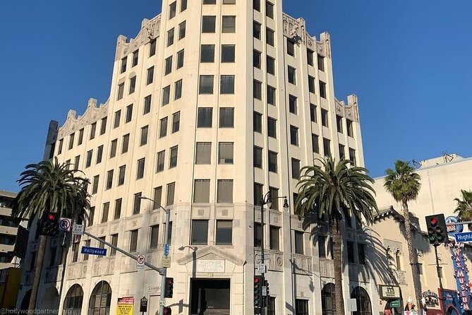 Santa Monica Private Tour With Restaurant and Bar Stops