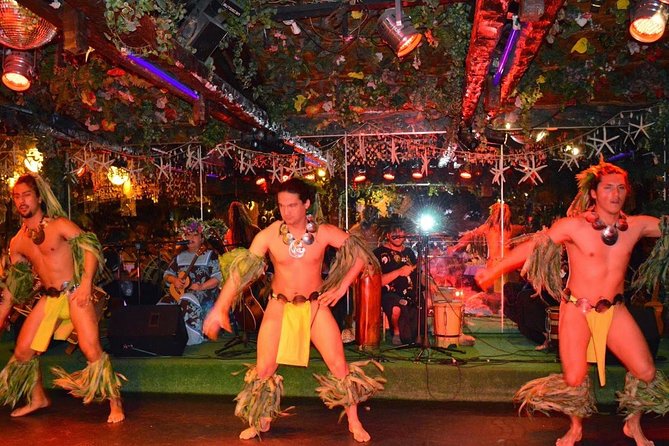 Santiago: Bali Hai Dinner & Show, Transport and Wine Refill - 4-Hour Experience With Transport
