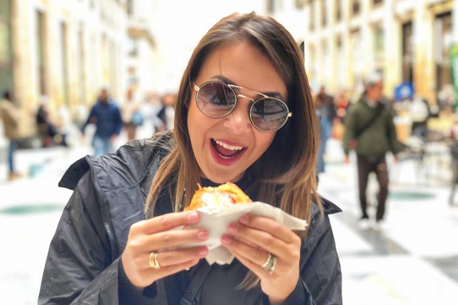 Seaside Naples Food Tour With Marina Promenade & Visit of Castel Dellovo - Culinary Delights of Naples