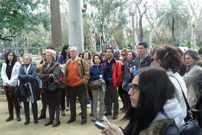 Secrets of Maria Luisa Park and Plaza De España Private Tour