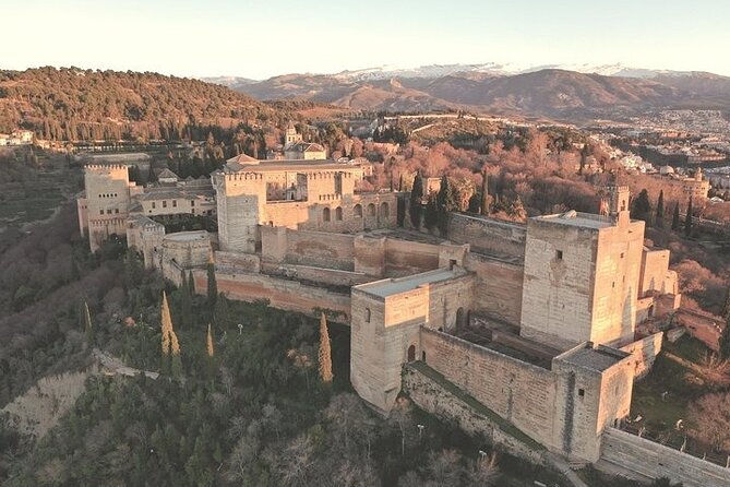 See Granadas Beauty Unfold on a Private Walking Tour
