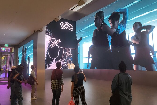 Seongsu-dong Walking Tour: K-Pop, Culture, Cheer, Friends & Relax - Experience the Vibrant Local Cheer