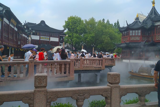 Shanghai Day Tour Customized:Bund,Yugarden,Shanghai Tower,Huangpuriver,Nanjinglu