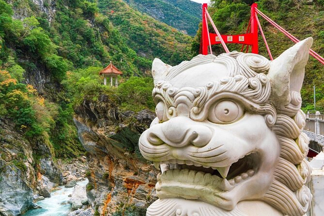 Shared Full Day Tour of Hualien Taroko National Park From Taipei