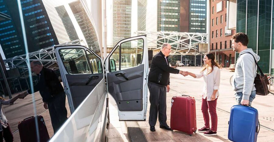 Shared Round-Trip Transfer Catania Apt/Taormina Area