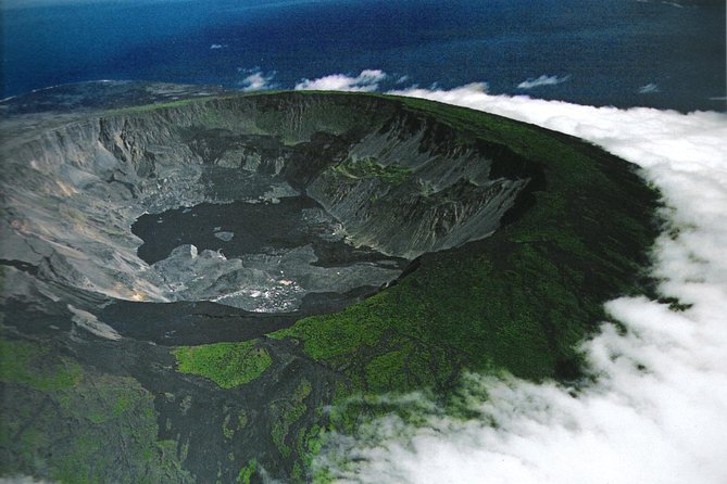 Sierra Negra Volcano Walking Tour in Isabela Island
