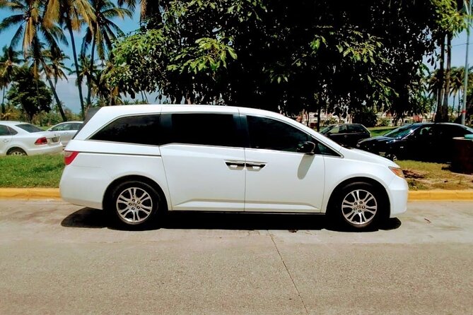 Sint Maarten Airport (SXM) to Hotels - Arrival Private Transfer - Overview of the Service