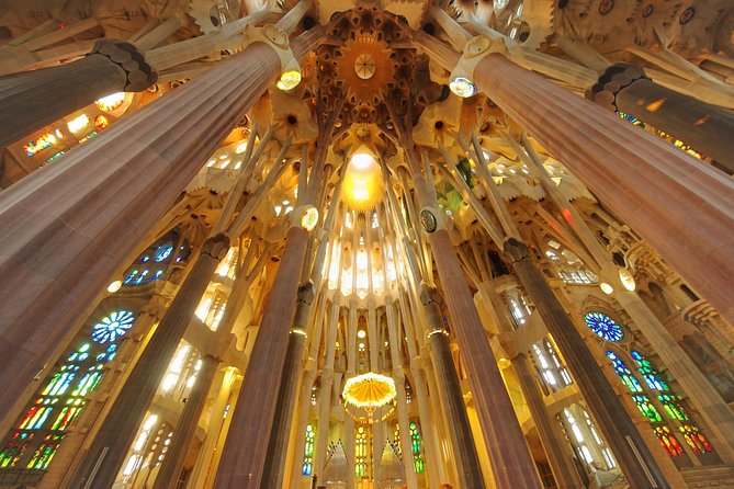 Skip The Line Sagrada Familia Small Group Tour