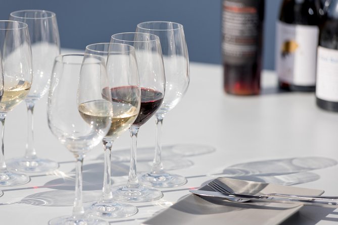 Small-Group Greek Food and Wine Tasting Tour in Santorini - Itinerary