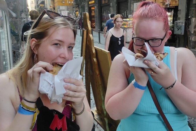 Small Group Naples Walking Tour With Pizza, Sfogliatella & Coffee