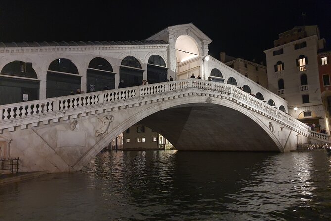 Small Group Tour of Venice by Night With an Expert Local Guide - Tour Overview