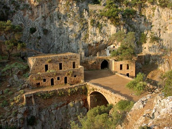 South Santorini Half-Day Private Tour