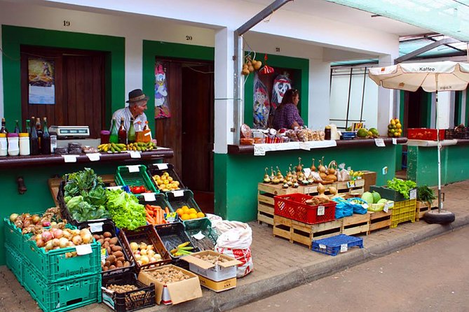 Sunday Market and Gardens Tour
