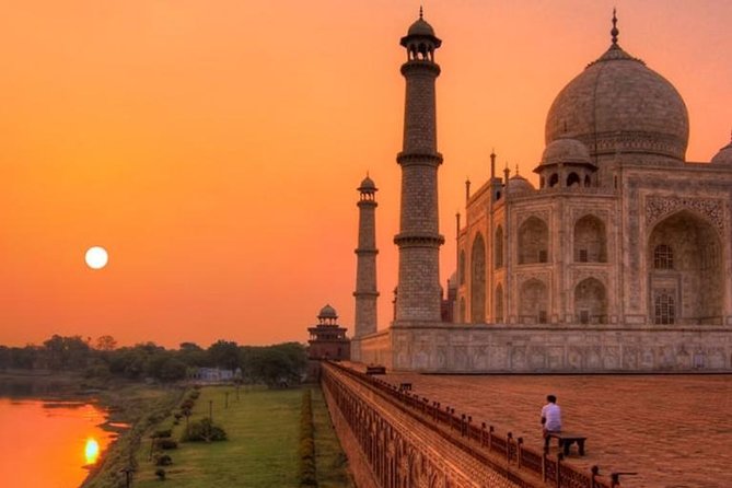 Sunrise Taj Mahal Tour by AC Car From Delhi