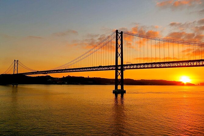 Sunset and Sea Food in Cacilhas - Discovering Cacilhas