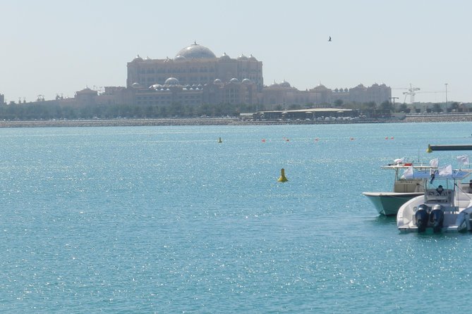 Super Saver 03 Tour Combo: Abu Dhabi – Dubai – Desert Safari