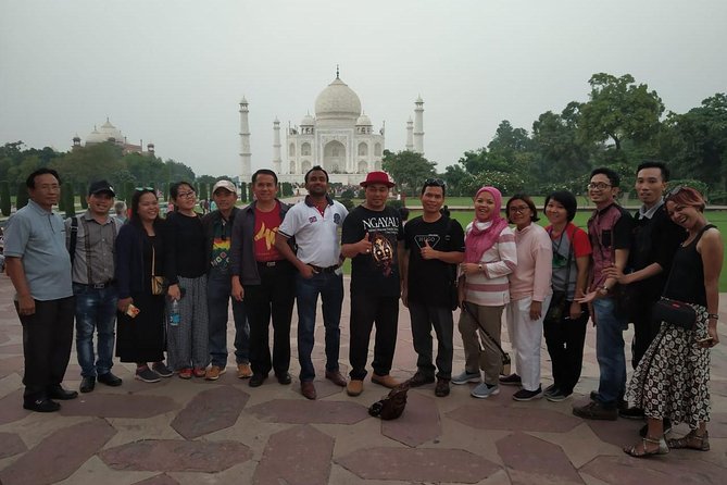 Taj Mahal and Agra Fort Group Tour by Superfast Train