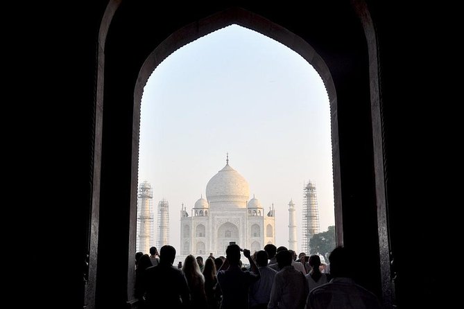 Taj Mahal and Agra Fort Tour by Car- All Inclusive