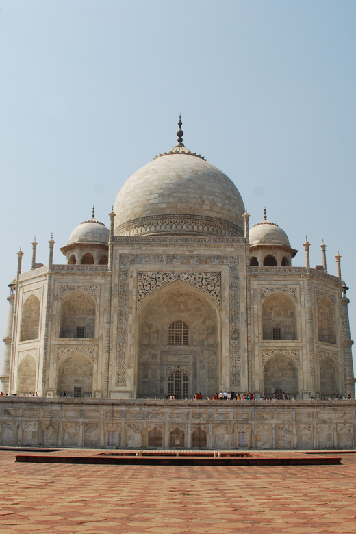 Taj Mahal Day Same Day by Local Flights From Mumbai