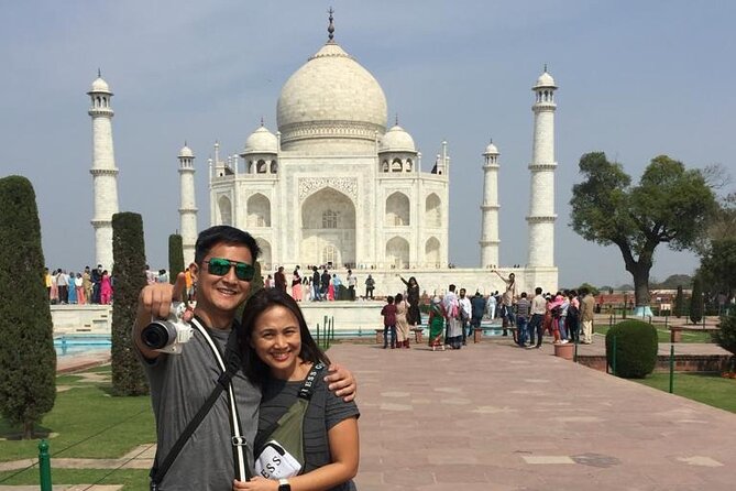 Taj Mahal Sunrise & Agra Fort Tour From Delhi by Car