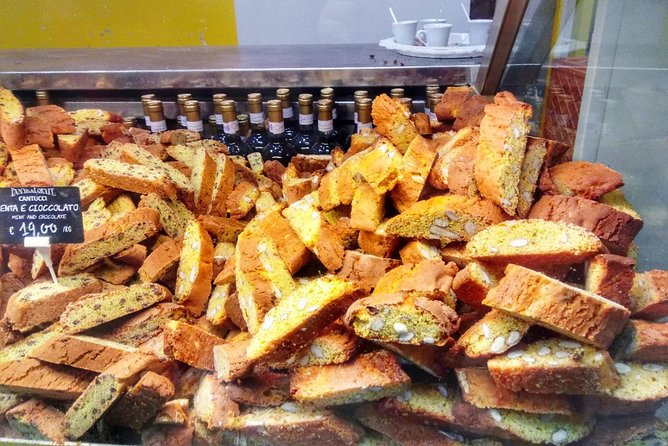 Tasty Florence Food Tour & Sightseeing Around San Lorenzo Farmers Market & Duomo - Exploring San Lorenzo Market