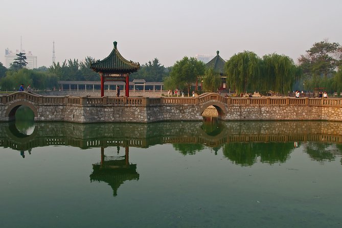 The Best of Handan Walking Tour - Architectural Highlights