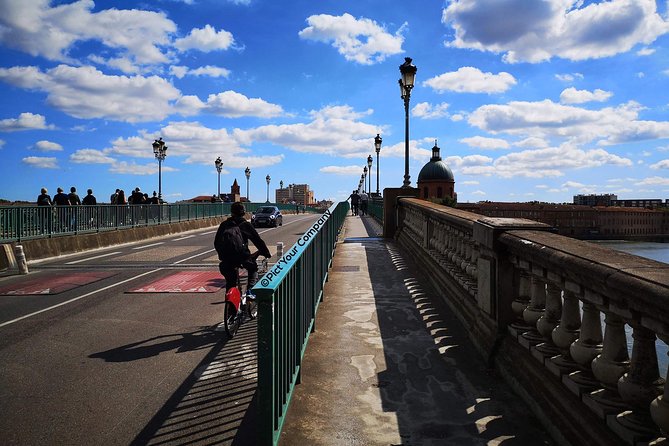 Toulouse: Private Guided Walking Tour - Meeting and Pickup Details