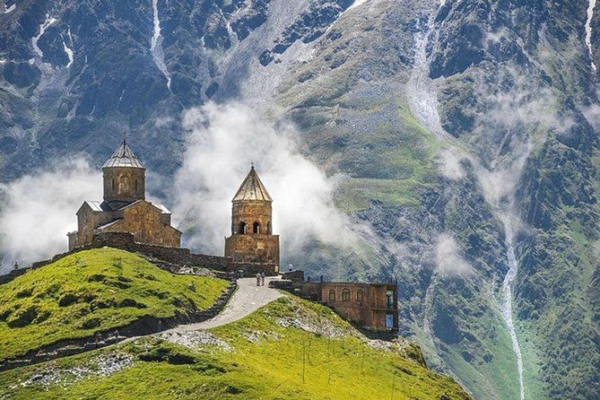 Tour in Kazbegi