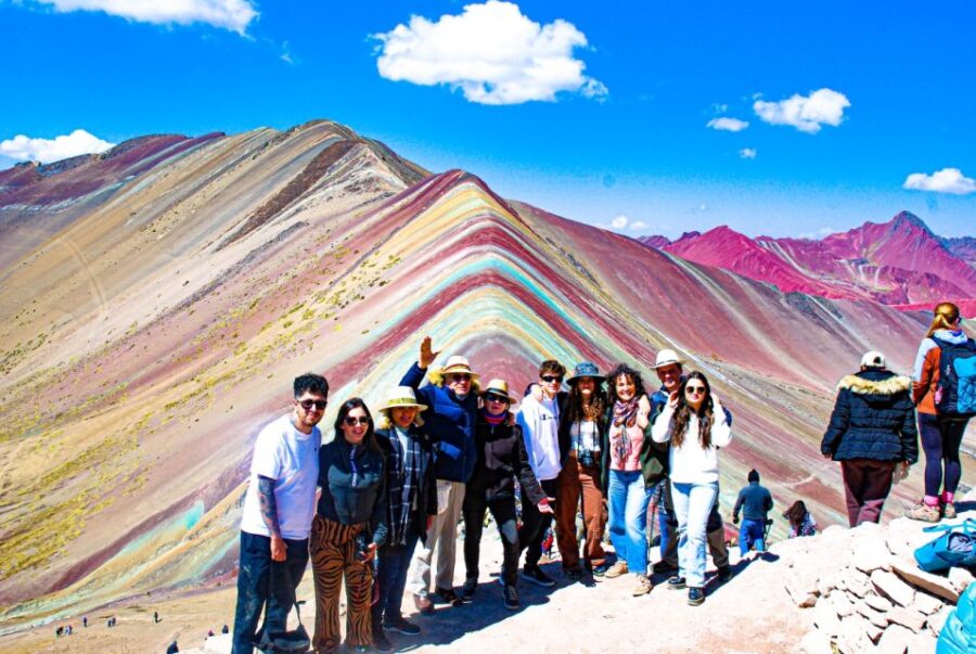 Tour to Arcoiris Mountain Short Route Cusipata + Lunch
