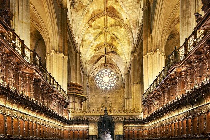 Tour to the Cathedral and the Giralda With Admission Included in Seville