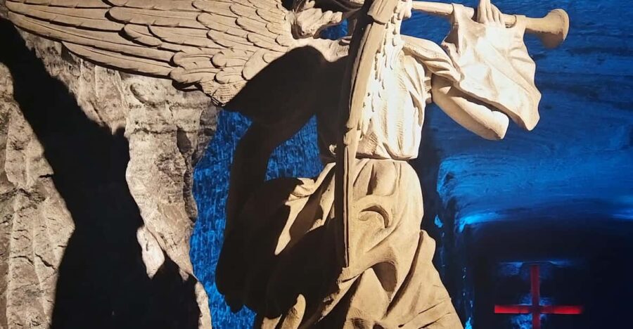 Tour to the Salt Cathedral of Zipaquira With Pick up at Your Hotel and Lunch.
