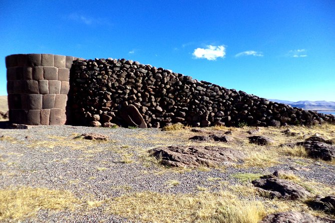 Tour to Uros, Amantani, Taquile and Sillustani (2D1N)