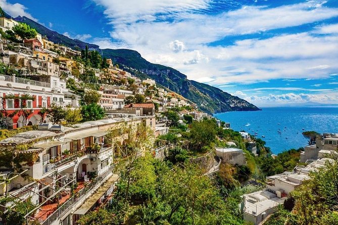 Transfer Amalfi Coast With Stop and Wait 2 Hours Pompeii or Herculaneum or Vesuvius