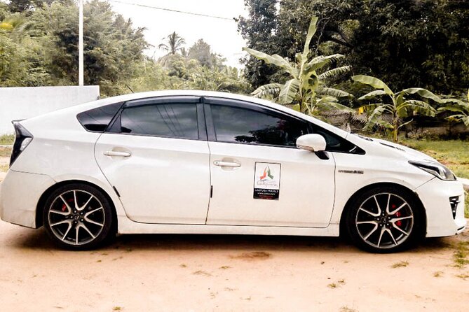 Transfer Between Colombo Airport and Elegant Green Beach Resort, Trincomalee
