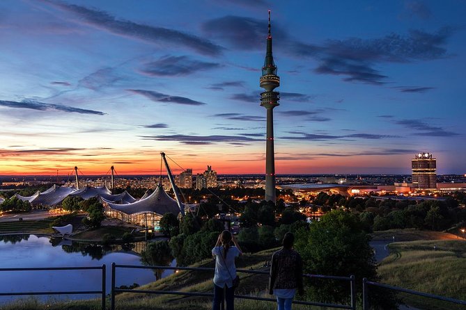 Transfer From Prague to Munich: Private With a 2 Hour Stop