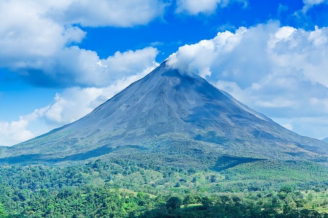 Transfer Service To/From Monteverde To/From Arenal La Fortuna
