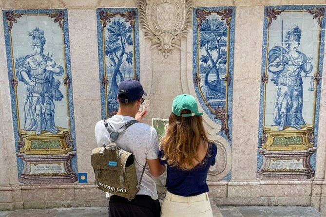 Treasure Hunt and Walking Tour in Sintra