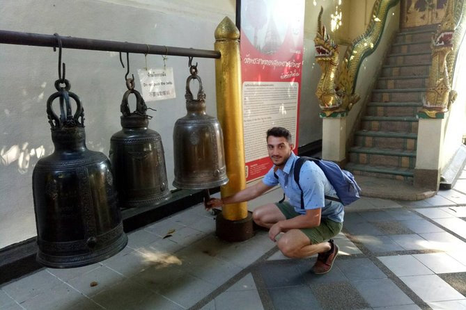 Trekking at the Monk Trail and Doi Suthep Temple Private Tour